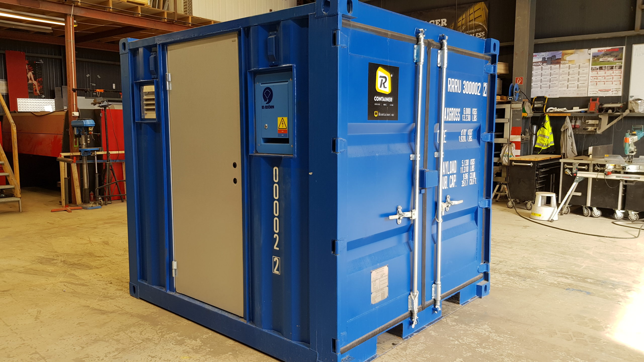 8 ft isolert container med el, dør, ventilasjon og hyller